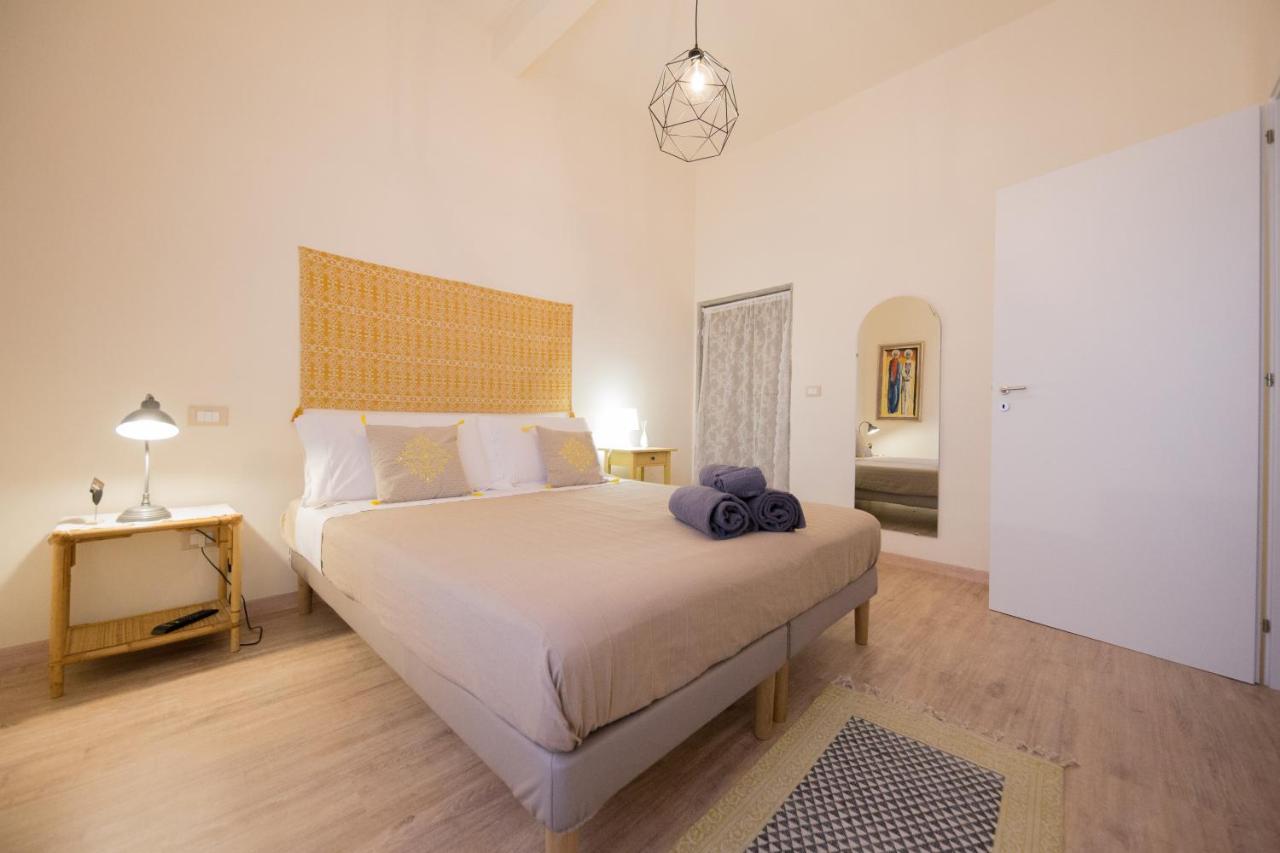 Bed & Breakfast In Acquaviva Livorno